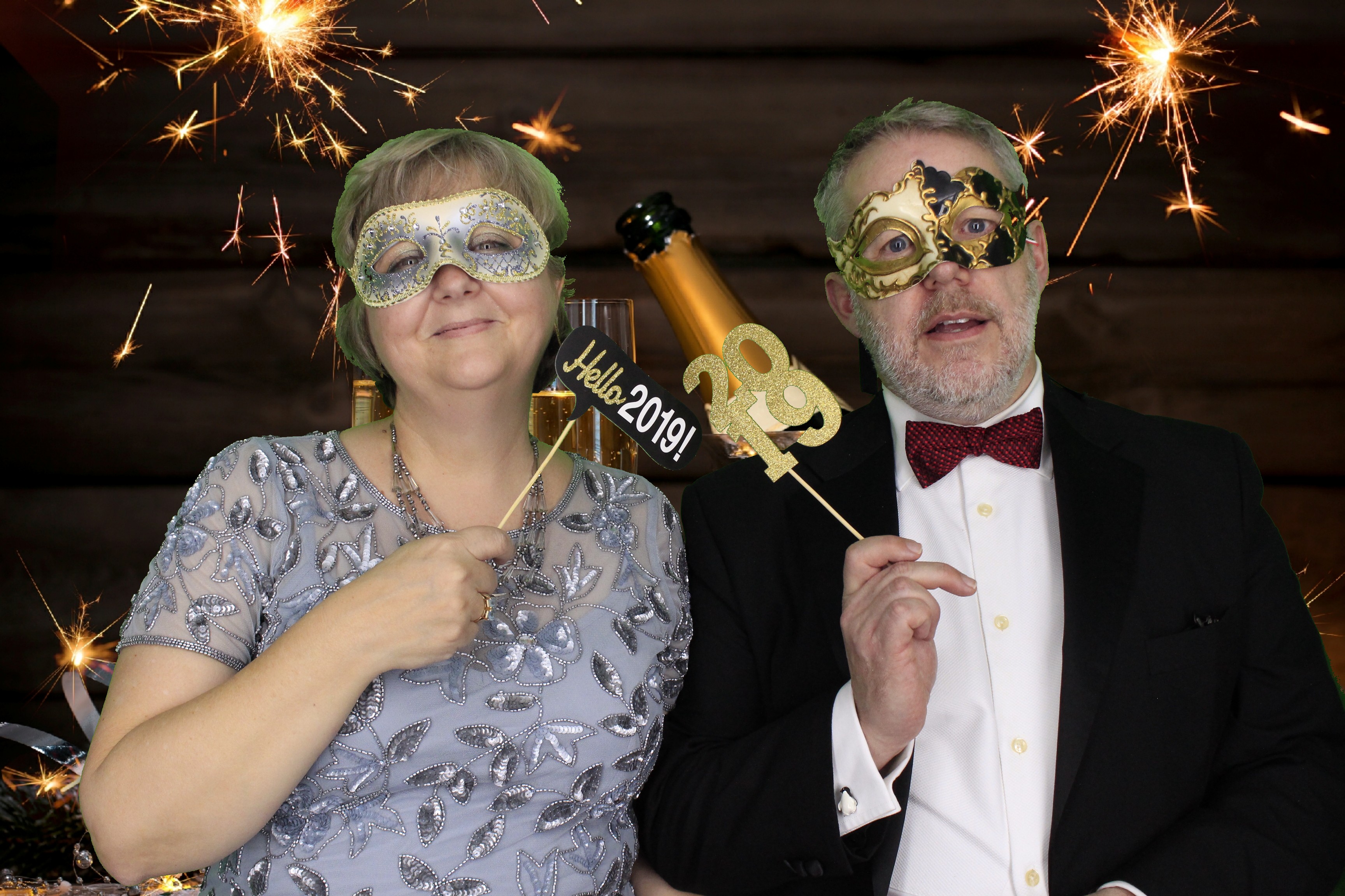 New Years Eve Party Silvermere | View more photos from the event at gallery.myphotoboothexperience.co.uk/u/MyPhotoBoothExperienceLtd/New-Years-Eve-Party-Silvermere